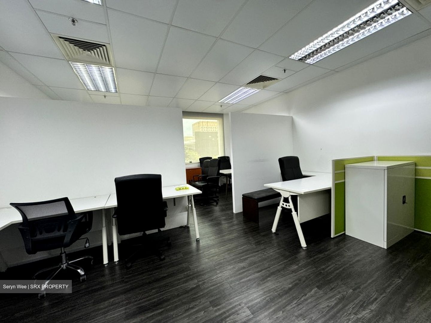 Burlington Square (D7), Office #542738921